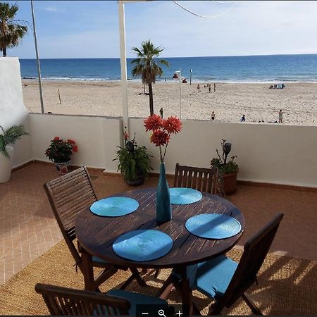 Amazing Frontal Beach Apartment #Traveller'S Awards2023 กาดิซ ภายนอก รูปภาพ