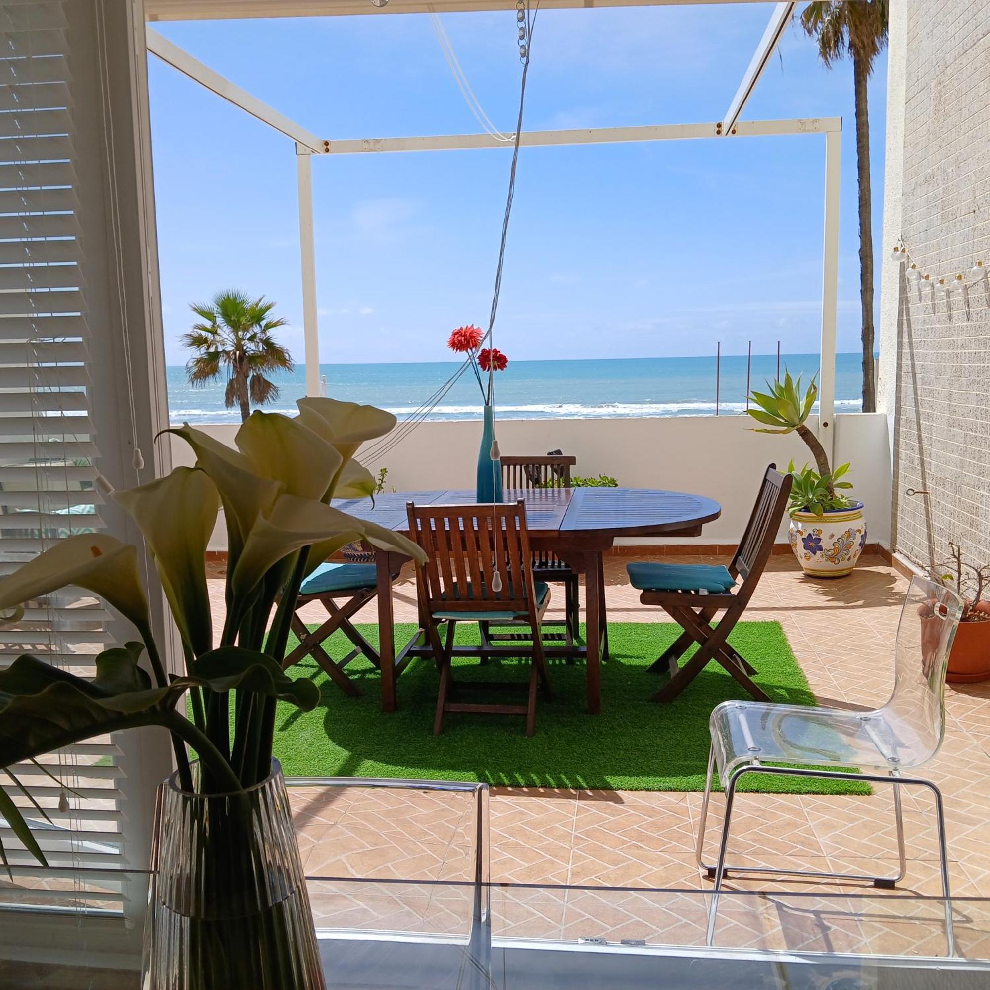 Amazing Frontal Beach Apartment #Traveller'S Awards2023 กาดิซ ภายนอก รูปภาพ