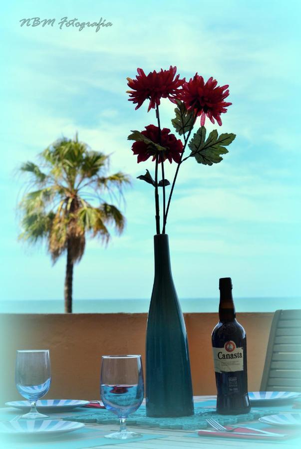 Amazing Frontal Beach Apartment #Traveller'S Awards2023 กาดิซ ภายนอก รูปภาพ